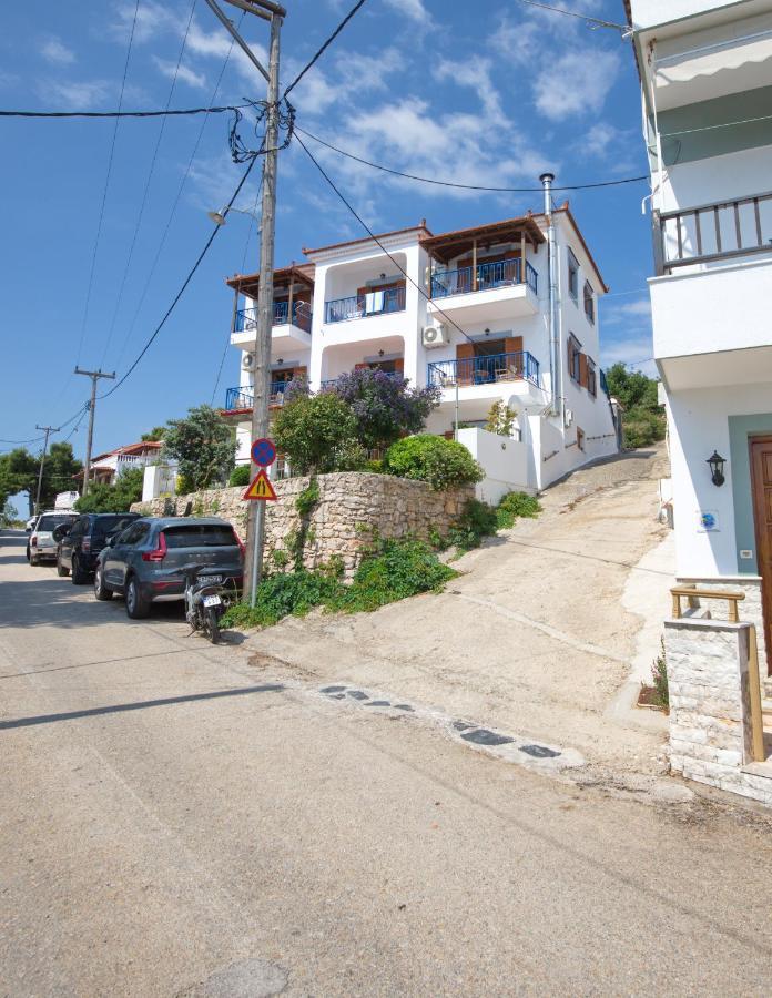 פטיטיריון Kavos Apartments מראה חיצוני תמונה